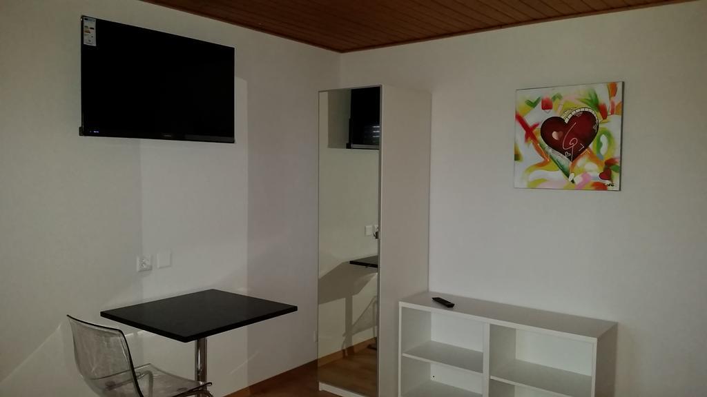 Good Bed Biberist Bed and Breakfast Kamer foto